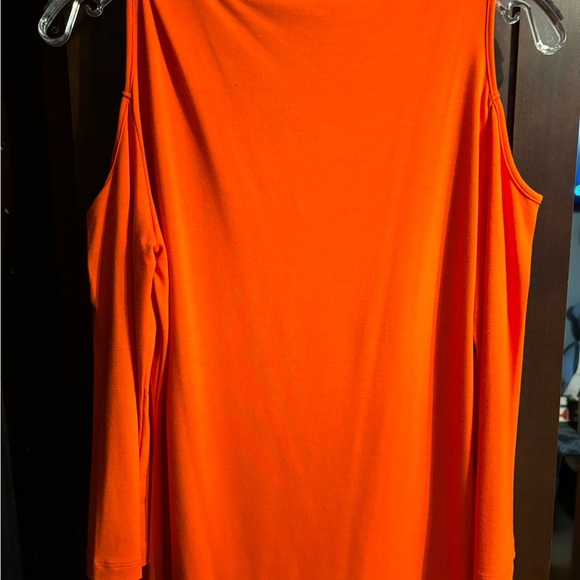 Conrad C Collection Shoulders out, long, sleeved, blousy blouse, V-neck - Picture 5 of 5